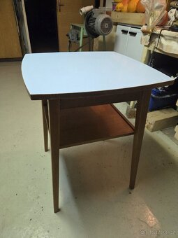 Retro televizní stolek - 3