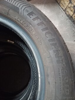 205/60 R16 - 3