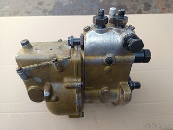Prodám vstřikovací čerpadlo Zetor , typ čerpadla 2412 - 3