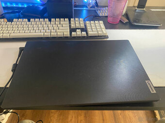💻 Prodám notebook Lenovo V15 G3 IAP – skoro nepouživaný - 3