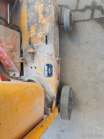 Prodám pilu na asfalt,beton weber 82 - 3