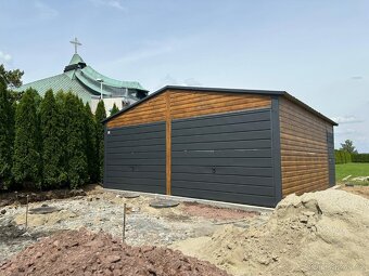 Plechová garáž 6x6m. - 3