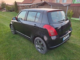 Suzuki Swift - 3