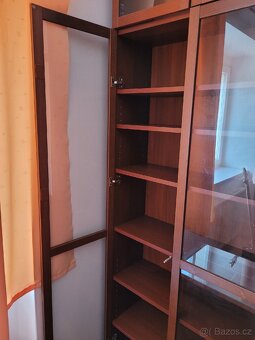 Průhledná skříň - 3