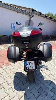 Honda NC750X 2023 s výbavou - 3