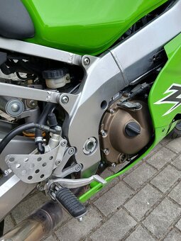 Kawasaki zx-9R - 3