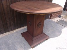 Starožitný stůl s řezbou - 3