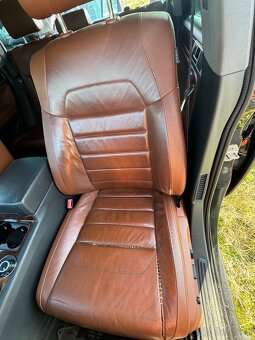 Sedačky interiér - 3