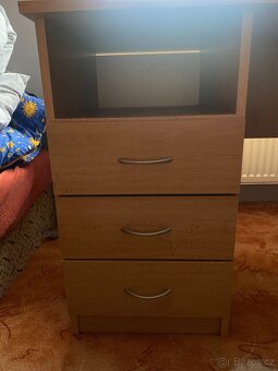 Hnědý psací stůl - 3