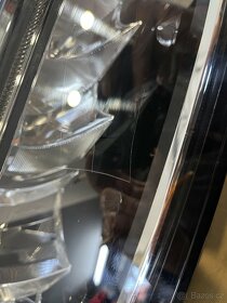 SKODA OCTAVIA 4, PP SVETLO - 3