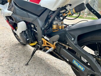 Yamaha YZF-R1 - 3