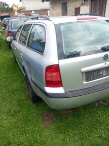 Škoda Octavia combi 1.9tdi 66kw ND řízení,motor,světla - 3