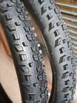 Prodám nové pláště Bontrager 29x2,40 - 3