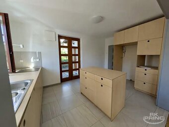 Rodinný dům k pronájmu 202 m2, pozemek 660 m2, Mnichovice - 3