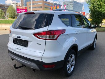 Ford Kuga 1.5 110 kw Bnzin, Titanium, hrezká, plný servis - 3