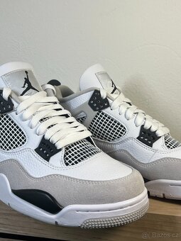 Air Jordan 4 Retro "Military" - 3