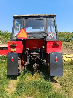 Troktor Zetor 6911 - 3