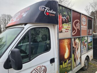 Prodej přepravníku pro 2 koně Renault Master - 3