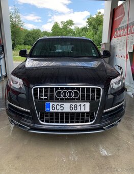 Audi Q7 S-line - 3