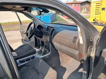 Nissan Pathfinder - 3