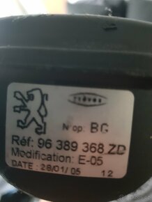 Roleta do zavazadlového prostoru k Peugeotu 307SW - 3