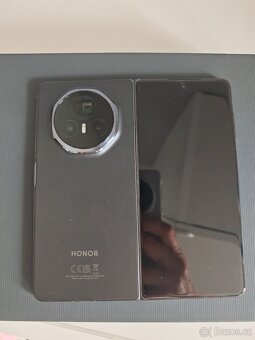 Honor Magic V3 + bezdrôtová nabíjačka - 3