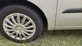 Hyundai i10 - 3