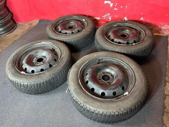 Plechové disky 4x100 R15 6Jx15H2 ET 50 se zimními pneu 185/6 - 3