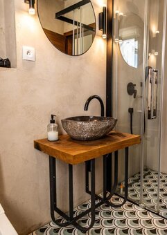 Luxusní industriální byt 3kk 100m2 se zahradou a parkováním - 3