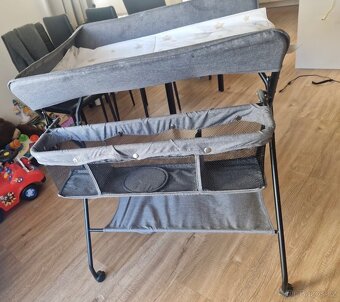 Přebalovací skládací stůl - 3