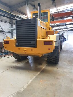 Nakladač VOLVO BM L150 - 3