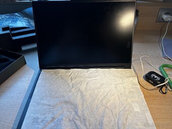 Lenovo Legion 7 16IRX9 - 3