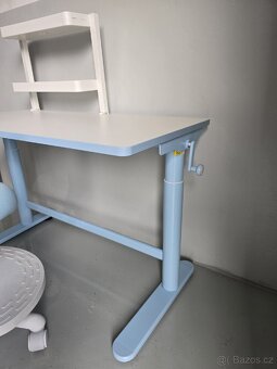 Dětský psací stůl a židle - 3