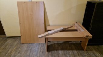 Jídelní stůl a dvě lavice - 3
