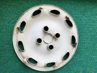 Poklice Volvo - 15" - orig. - 1ks - 3