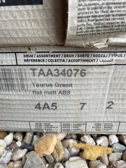 Dlažba Rako Taurus granit 4,36 m- cena za vše - 3