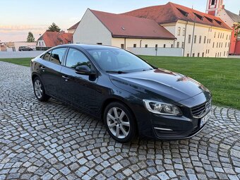 Volvo S60 2.0 D3 Drive-E KINETIC 2016 Automat Navi - 3