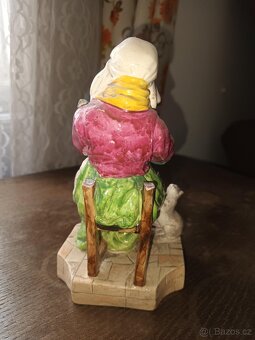 Nádherná porcelánová soška žena s kočkou - 3