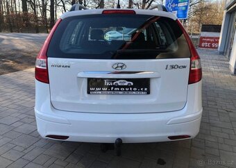 Hyundai i30 1.4 16V benzín manuál 77 kw - 3