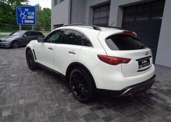Infiniti QX70 QX70S 3.7i V6 AWD benzín automat 235 kw - 3