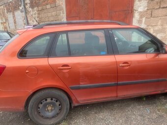 Škoda Fabia2 combi 1.4 i( kód barvy9771) - 3