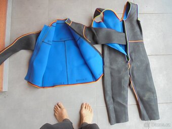 4mm odolný neopren S/M - 2 díly za 350,-Kč - 3