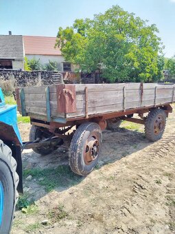 Vlek za traktor 3,5t sklápěcí hydraulicky - 3