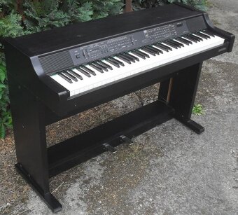 Digitální piano Technics PR40 - 3