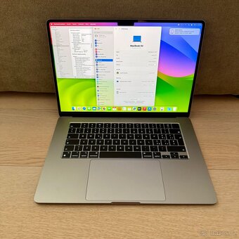 NOVÝ APPLE MACBOOK AIR 15” M3/256GB/8GB/BATERIE 100% - 3