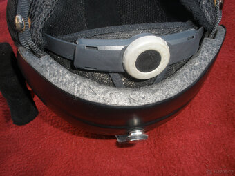 prodám dětskou helmu na lyžování - 3