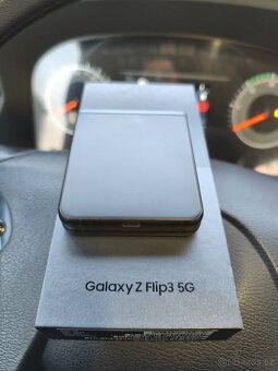 Samsung Z Flip 3 - 3