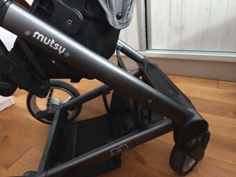 Kočárek Mutsy iGO - 3