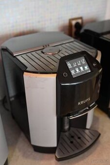 Špičkový kávovar Krups EA9000 - 3