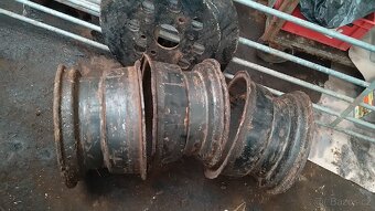 Disky 9x15,3 z UNC Lotus 750 - 3